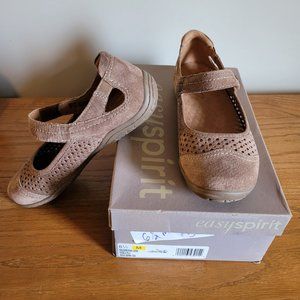 Easy Spirit 6.5 Suede Sandals